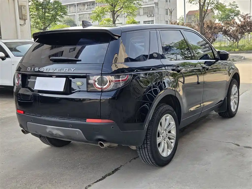 Land Rover Discovery Sport 2019 240PS SE Edition China VI фото 24