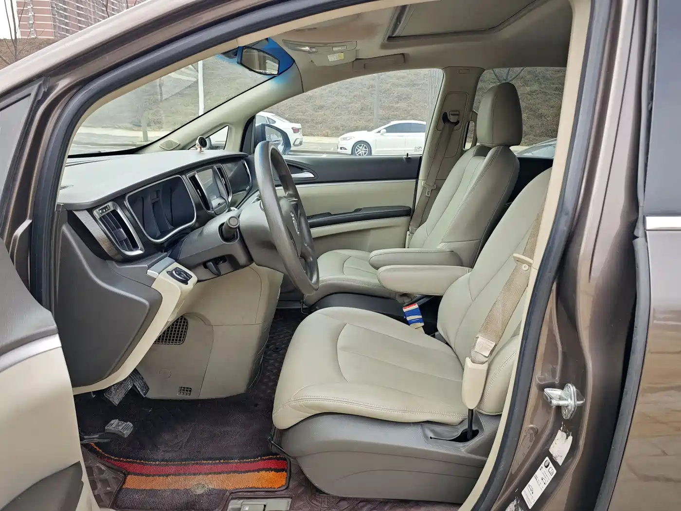 Buick GL8 2013 2.4L CT Luxury Business Comfort Edition фото 4
