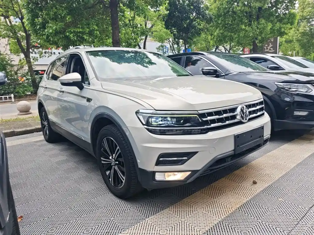 Volkswagen Tiguan L 2017 330TSI Automatic 2WD Flagship Edition фото 4