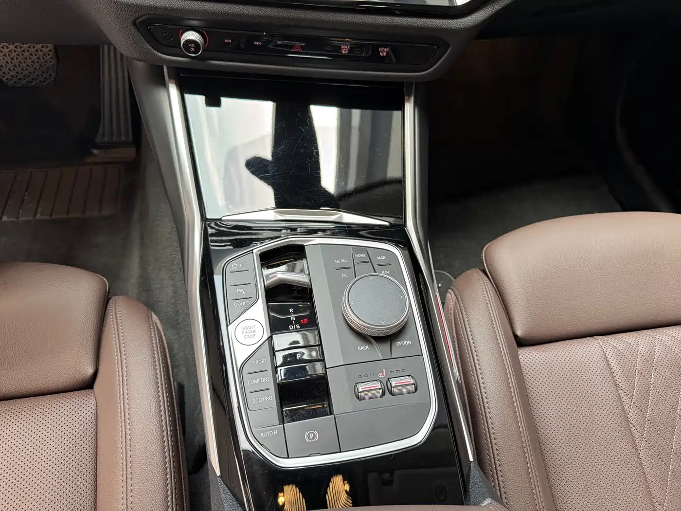 BMW 3 Series 2023 320Li M Sport Package фото 10