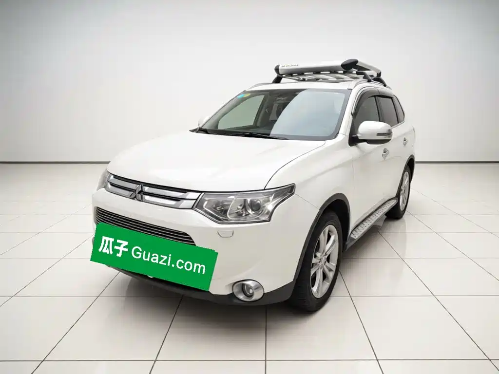 Mitsubishi Outlander (Import) 2014 — пригон из Китая