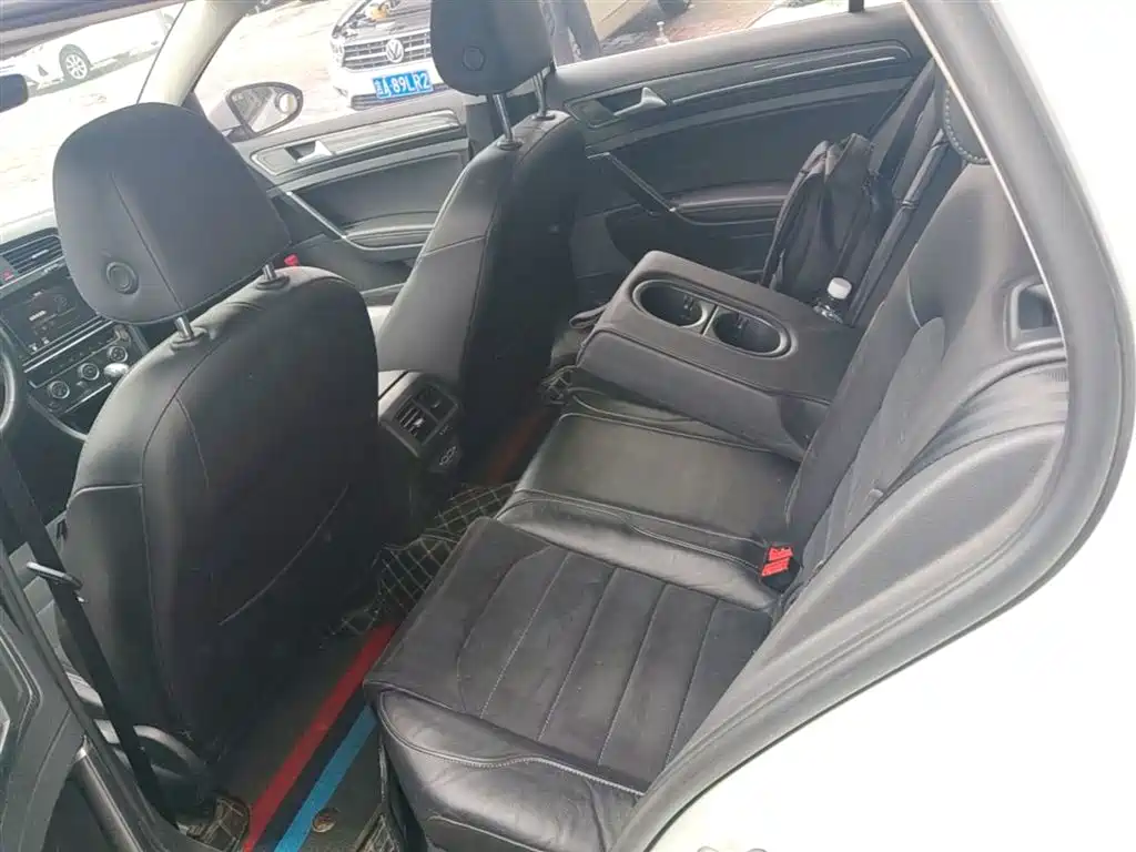 Volkswagen Golf 2019 280TSI DSG Luxury (China V) фото 17