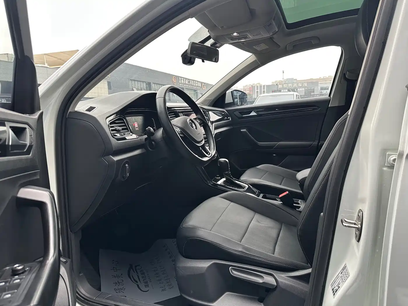 Volkswagen T-ROC 2020 280TSI DSG 2WD Comfort фото 8