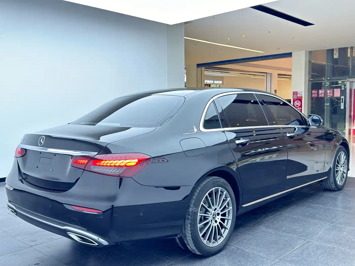 Mercedes-Benz E-Class 2022 E 260 L фото 14