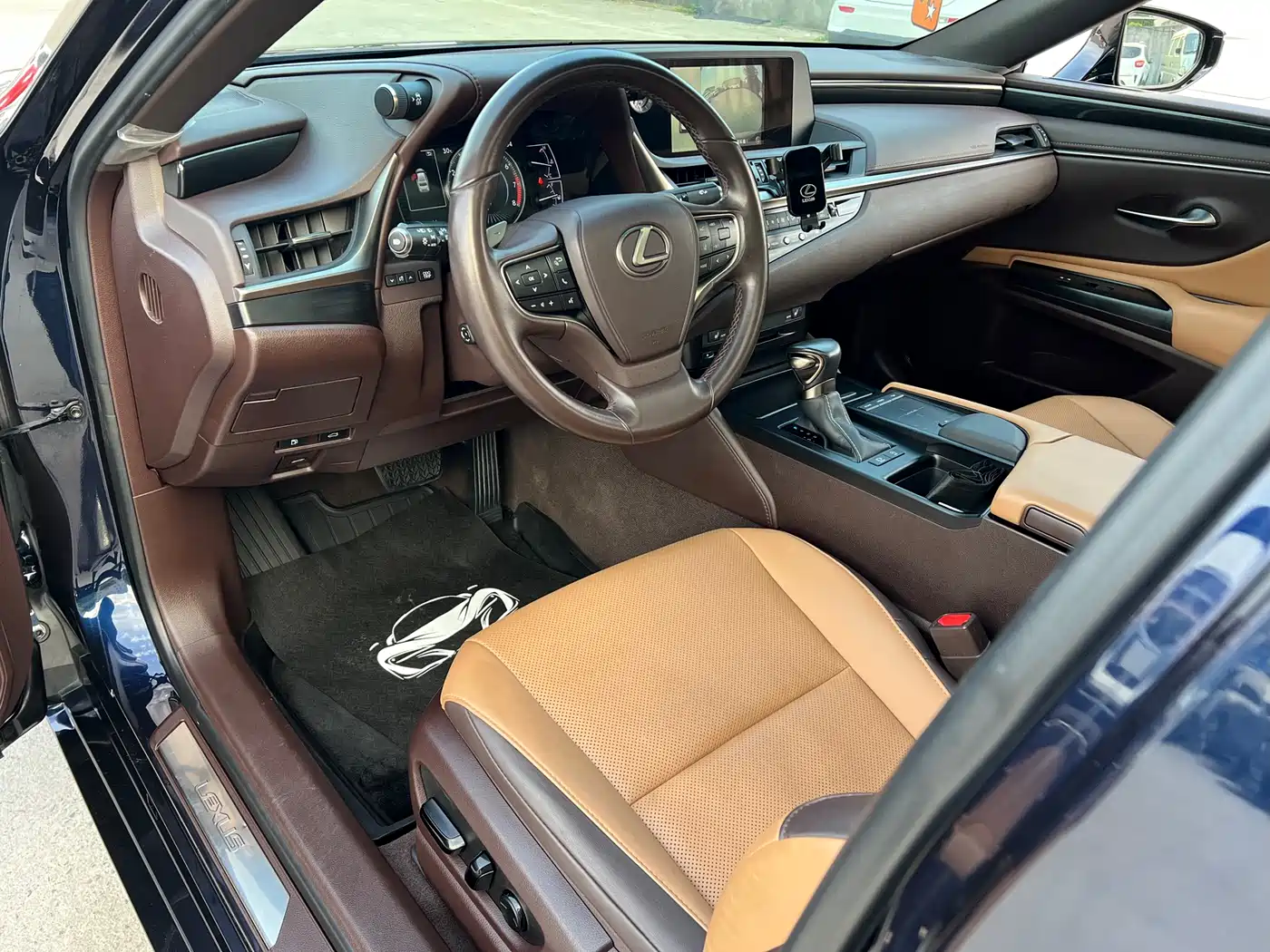 Lexus ES 2018 200 Excellence Edition China V фото 5