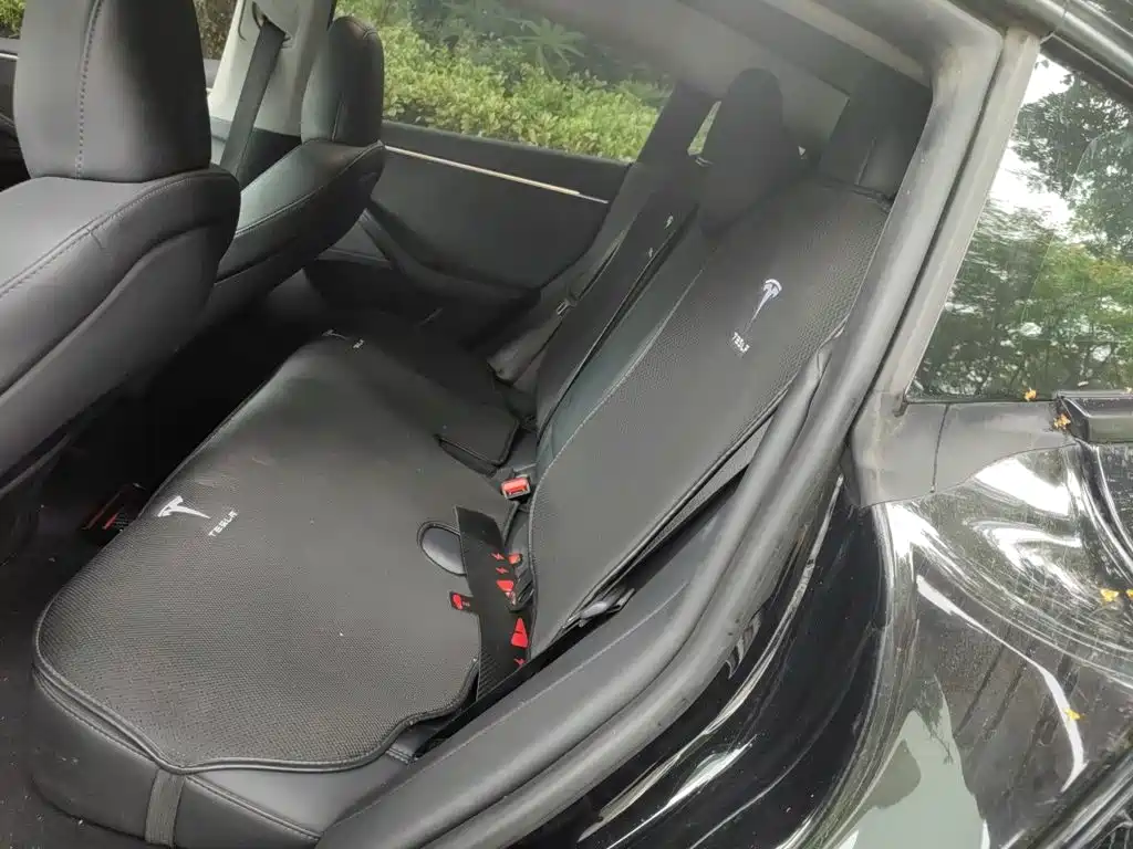 Photo 13 - Tesla Model 3