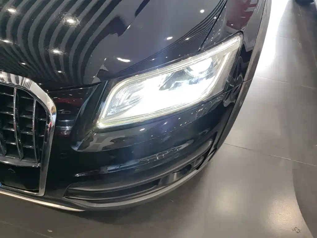 Audi Q5 2017 Plus 40 TFSI Technology фото 24