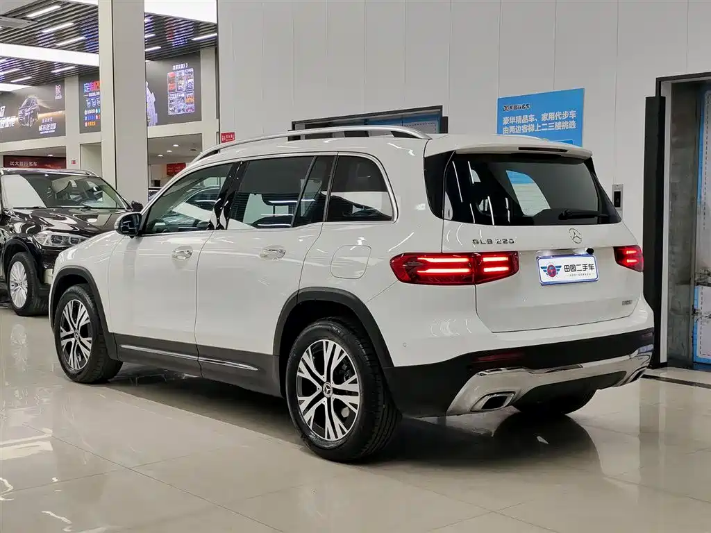 Mercedes-Benz GLB 2024 GLB 220 Dynamic фото 4