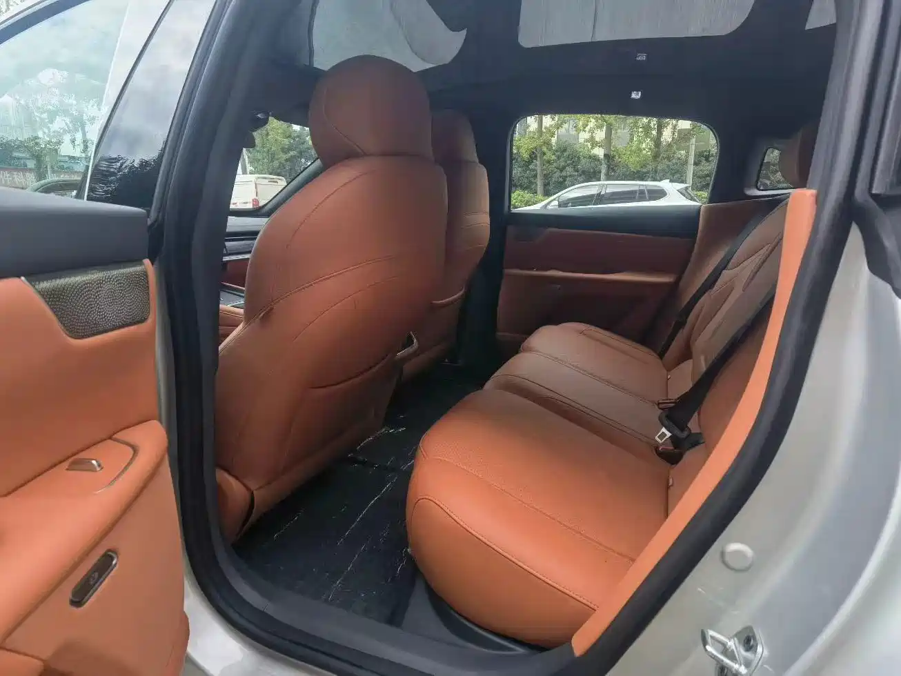 Dongfeng Yipai eπ007 2025 2025 Model BEV 565 4WD Max Navigation Edition
