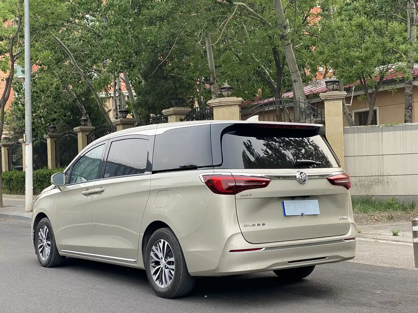BUICK GL8