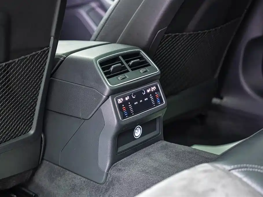 Audi A6L 2022 45 TFSI Premium Dynamic фото 17