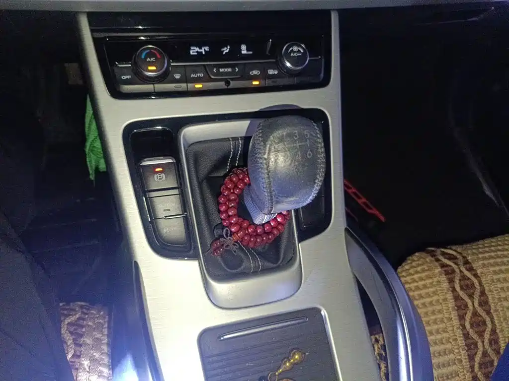 Geely Boyue 2016 2016 2.0L Manual Smart·Style Edition