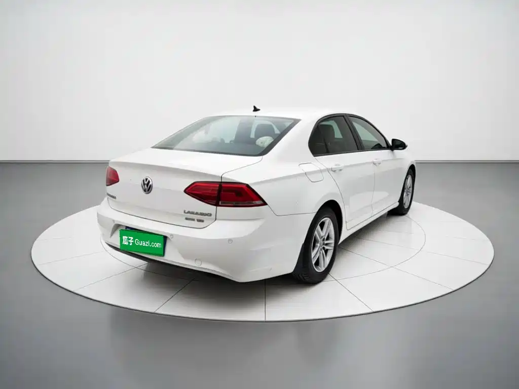 Photo 6 - Volkswagen Lamando