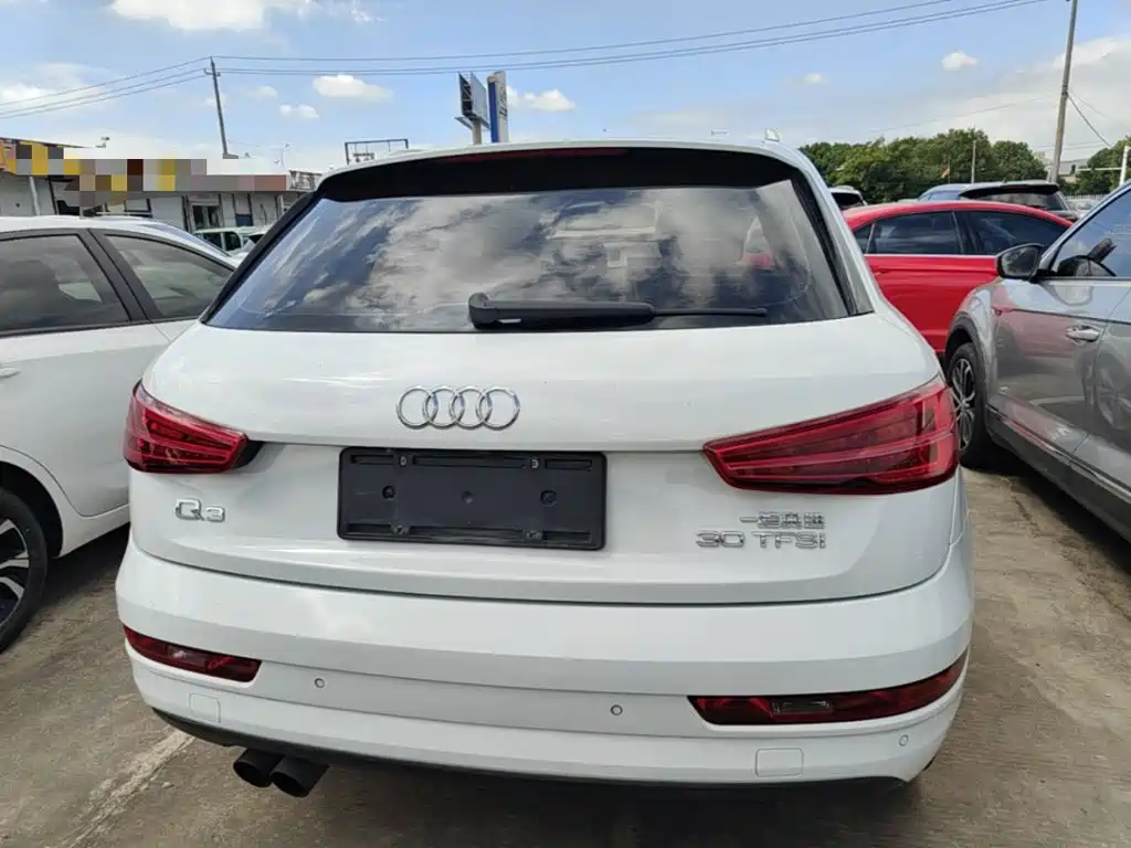 Фото 6 - Audi Q3
