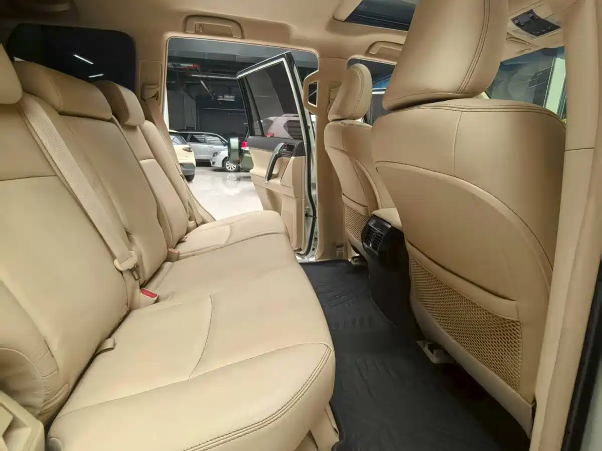 Toyota Prado 2016 2.7L Auto Standard Edition фото 6