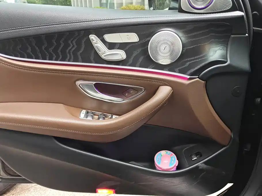 Mercedes-Benz E-Class 2018 Facelift E 200 L Sport фото 7