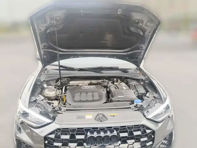 Audi Q3 Sportback 2022 40 TFSI Fashion — фото 3