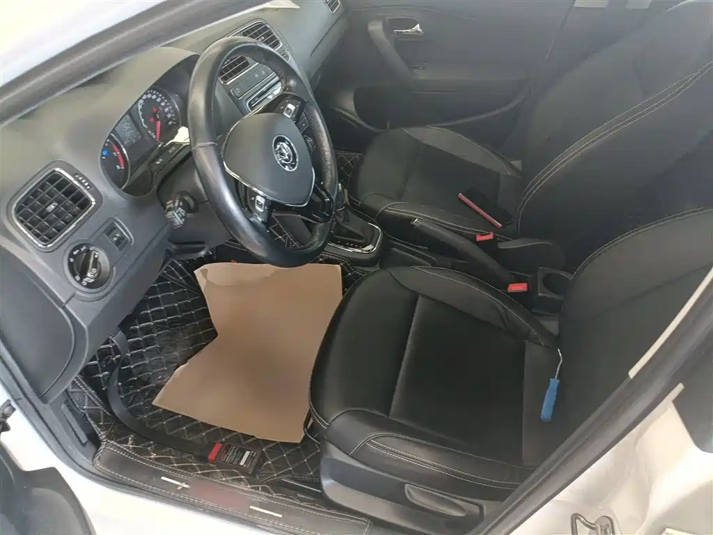Volkswagen Polo 2018 1.5L Auto Comfort фото 15