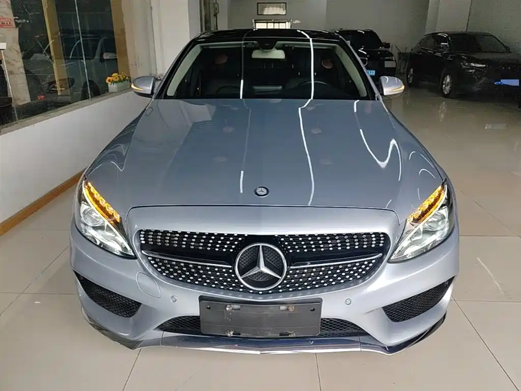 Mercedes-Benz C-Class 2015 Facelift C 200 L Sport фото 3