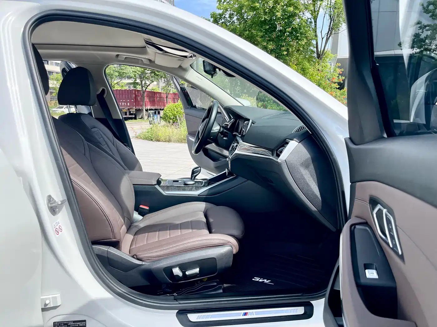 BMW 3 Series 2021 325Li M Sport Package фото 10