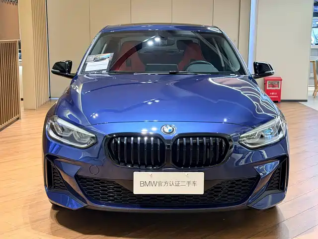BMW 1 Series 2022 125i M Sport Shadow Edition — фото 2