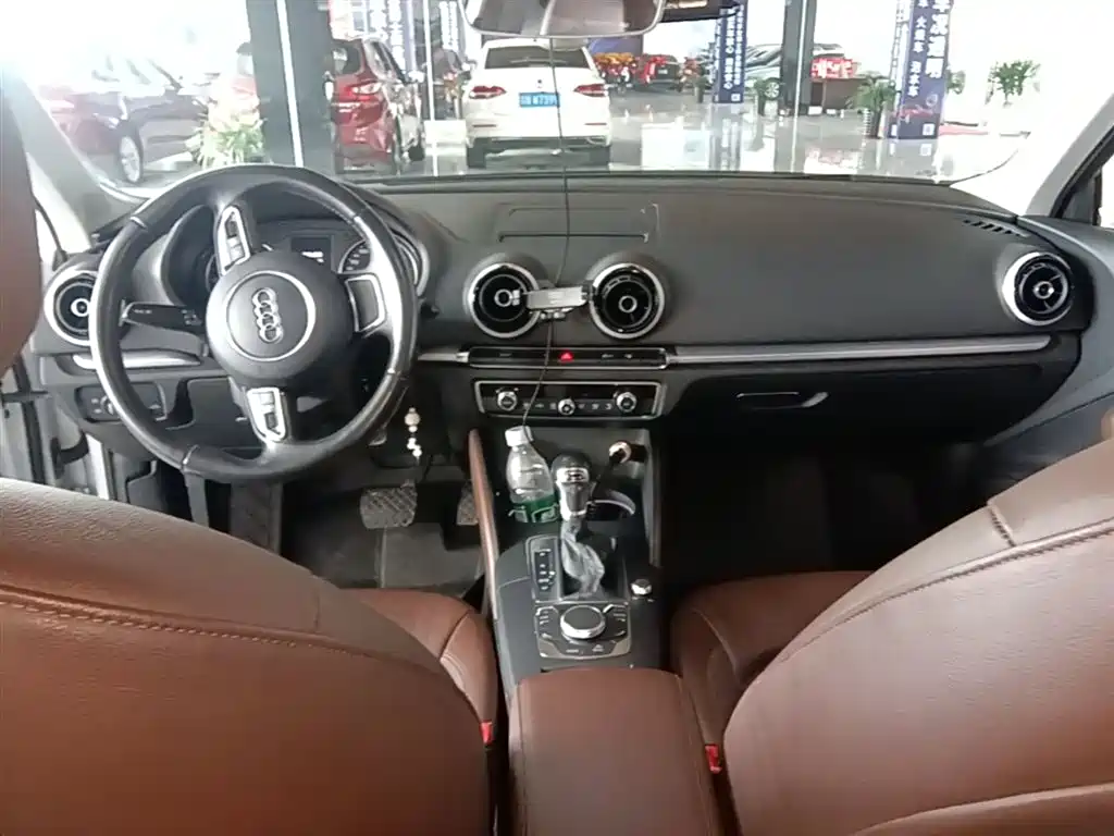 Audi A3 2015 Sportback 35 TFSI Millionth Anniversary Comfort Enjoyment Type фото 10
