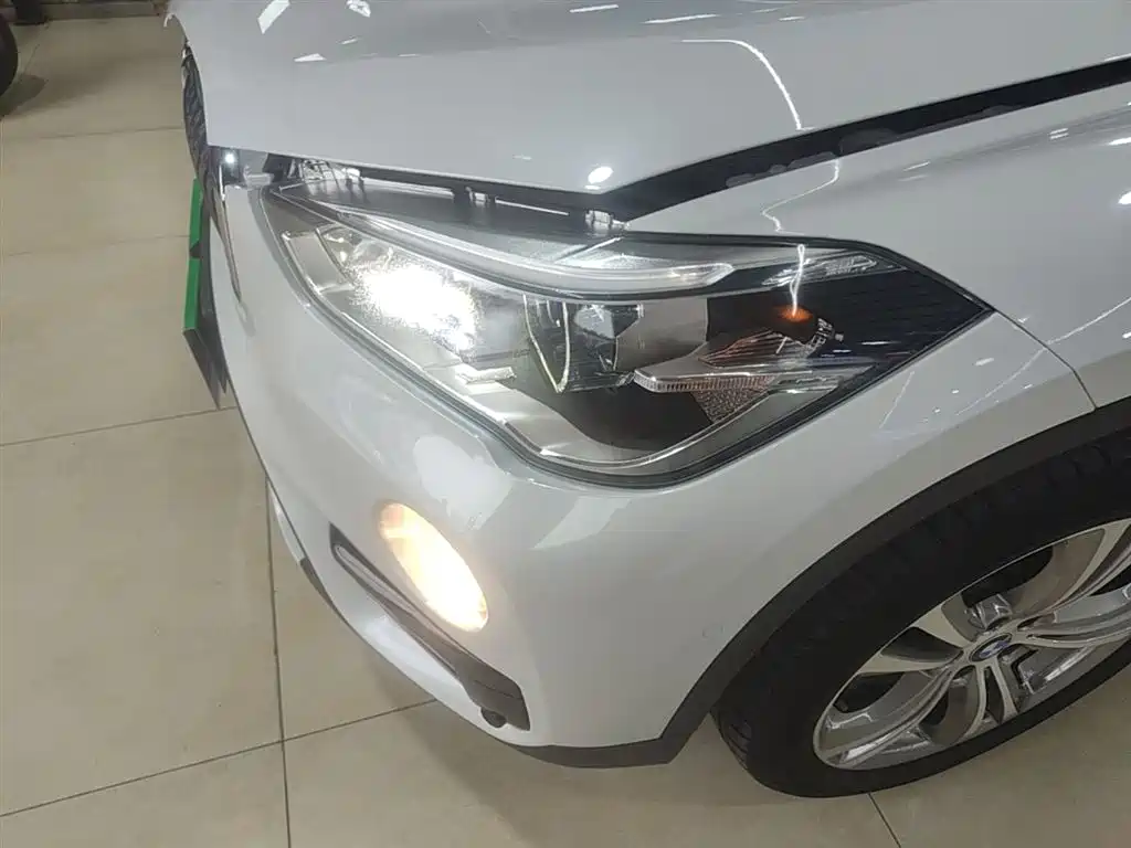 BMW X1 2016 sDrive20Li Luxury Model фото 23