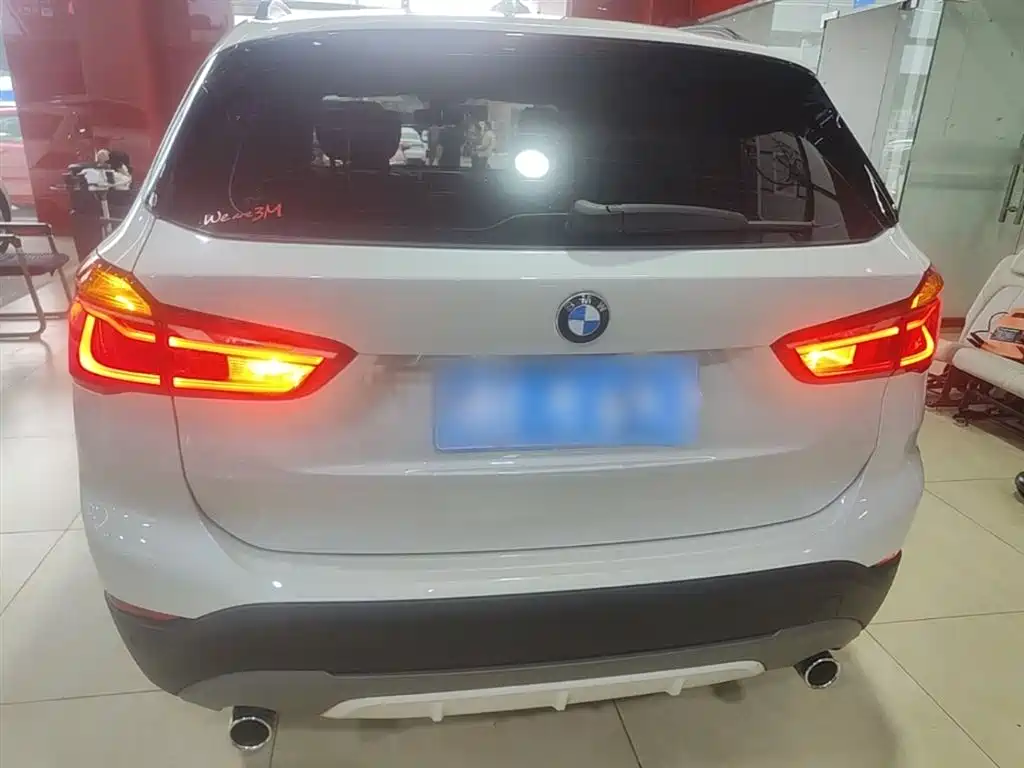 BMW X1 2016 sDrive20Li Luxury Model фото 6