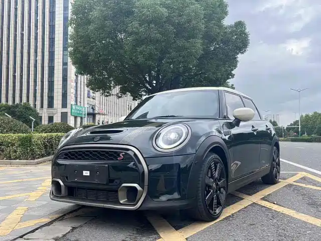 MINI 