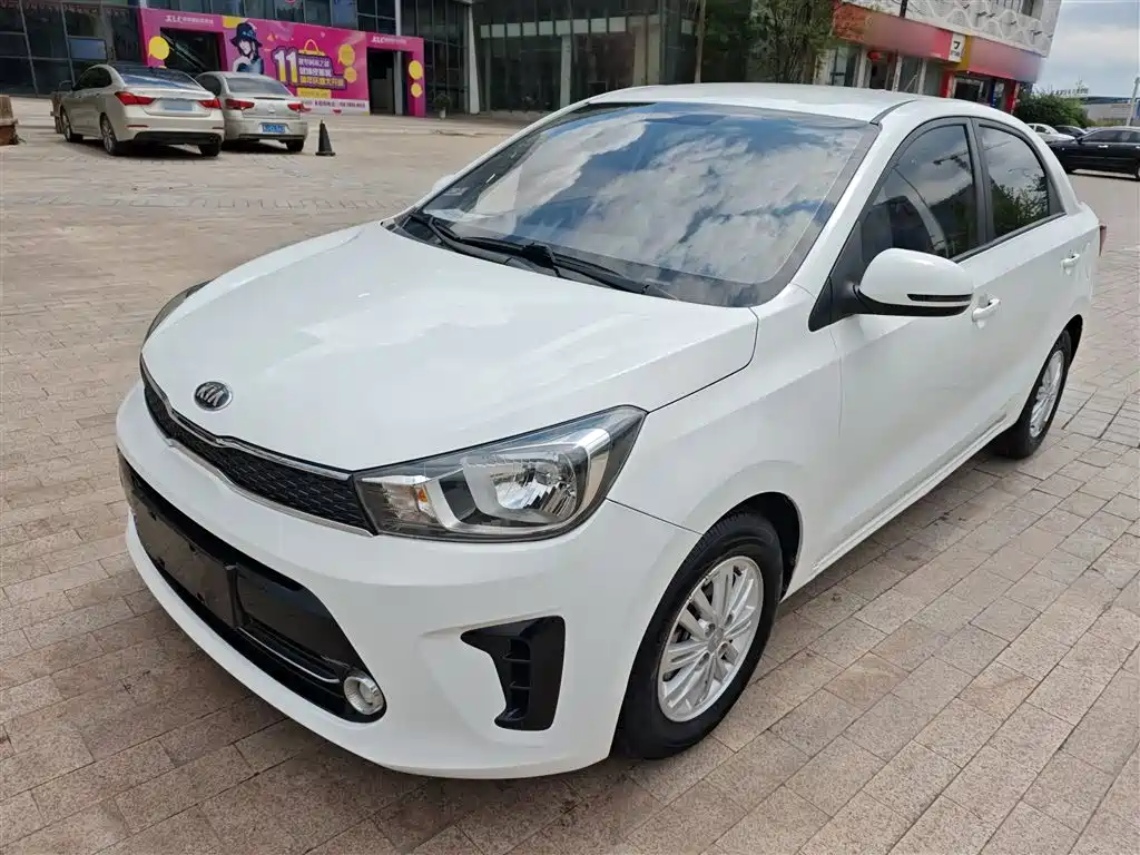 Kia Huan Chi 2019 1.4L Manual Smart Value Edition China VI фото 2