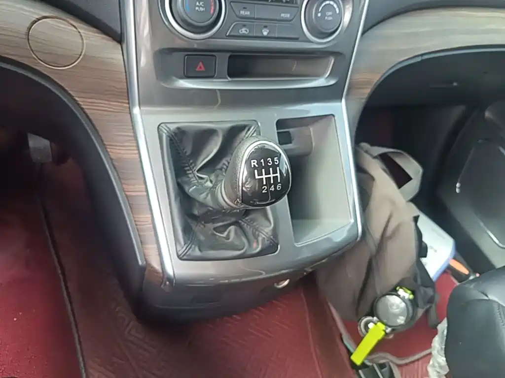 Photo 14 - Dongfeng Fengxing Lingzhi PLUS