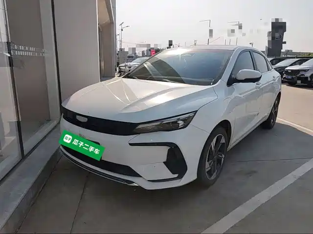  Geely Emgrand L HiP 2024 Champion Edition 1.5TD-DHT Pro 100KM Excellence