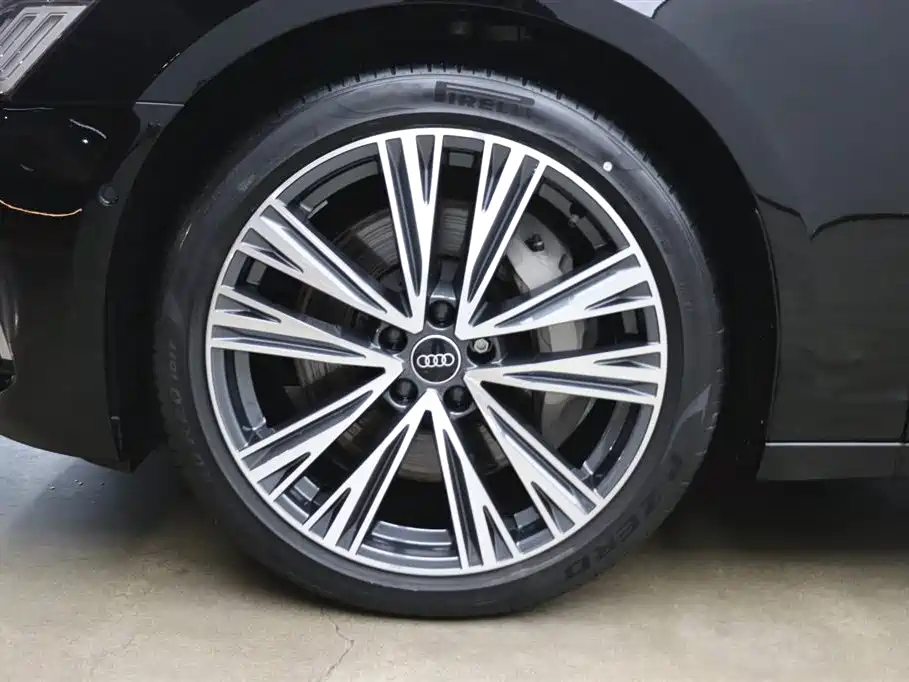 Audi A6L 2022 55 TFSI quattro Flagship Elegance фото 27
