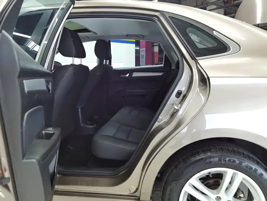 Besturn B30 2016 2016 1.6L Automatic Luxury