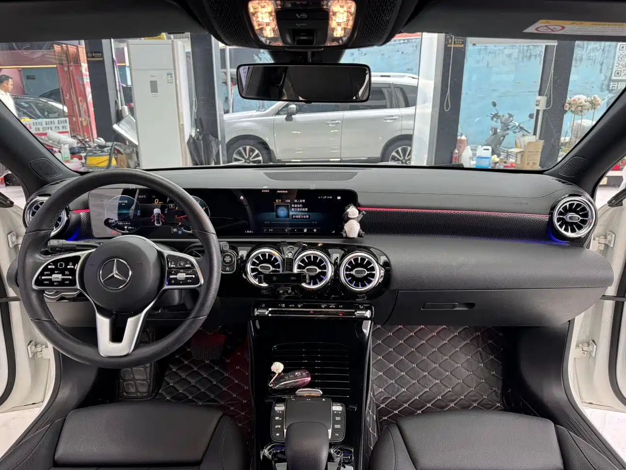 Mercedes-Benz A-Class 2020 Facelift A 200 L Sport Sedan Dynamic фото 11