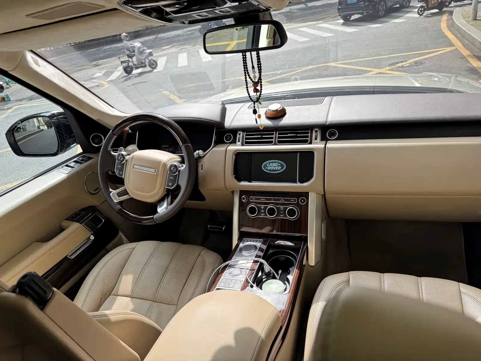 Фото 10 - Land Rover Range Rover