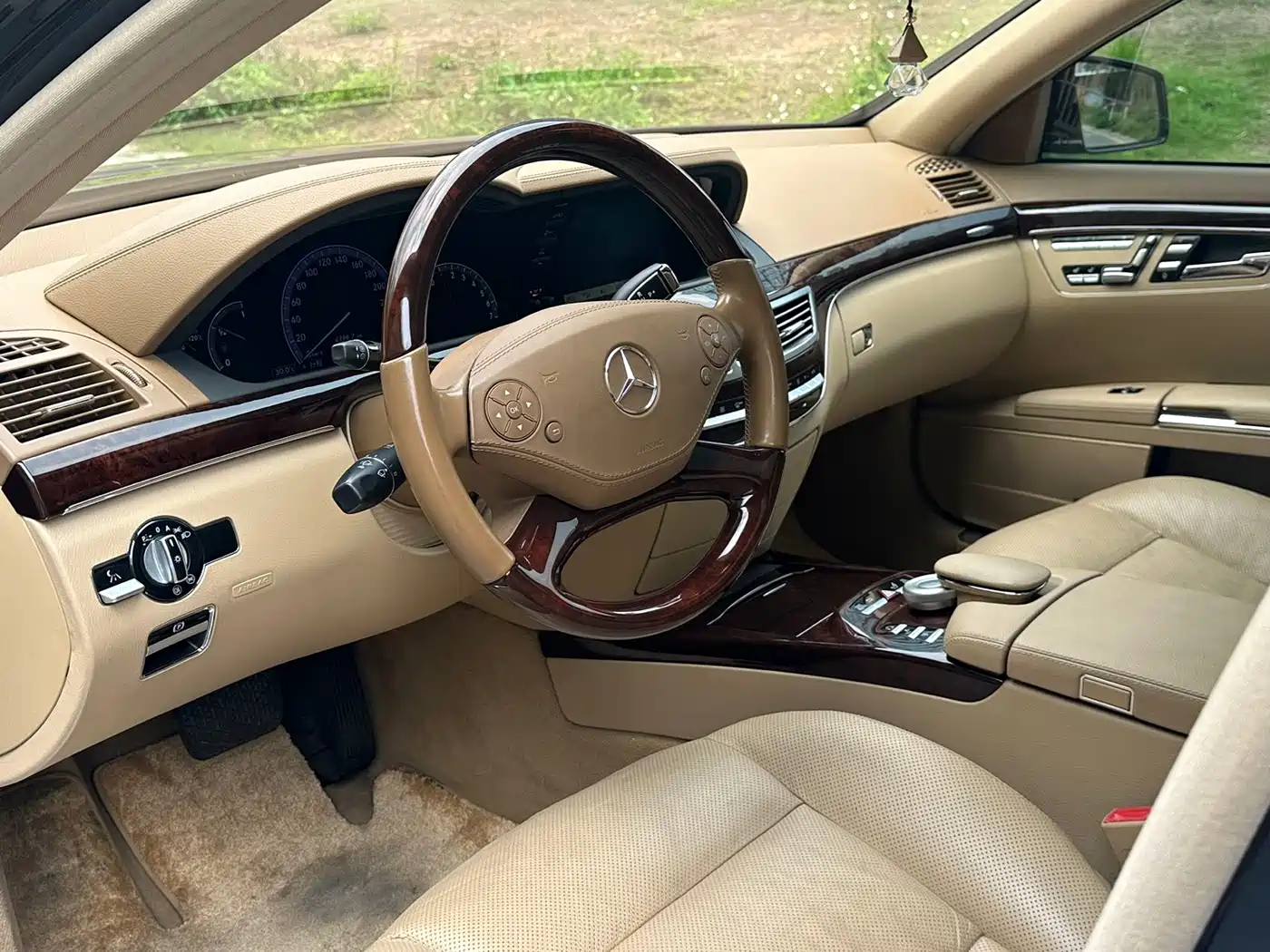 Mercedes-Benz S-Class 2012 S 350 L Grand Edition фото 9