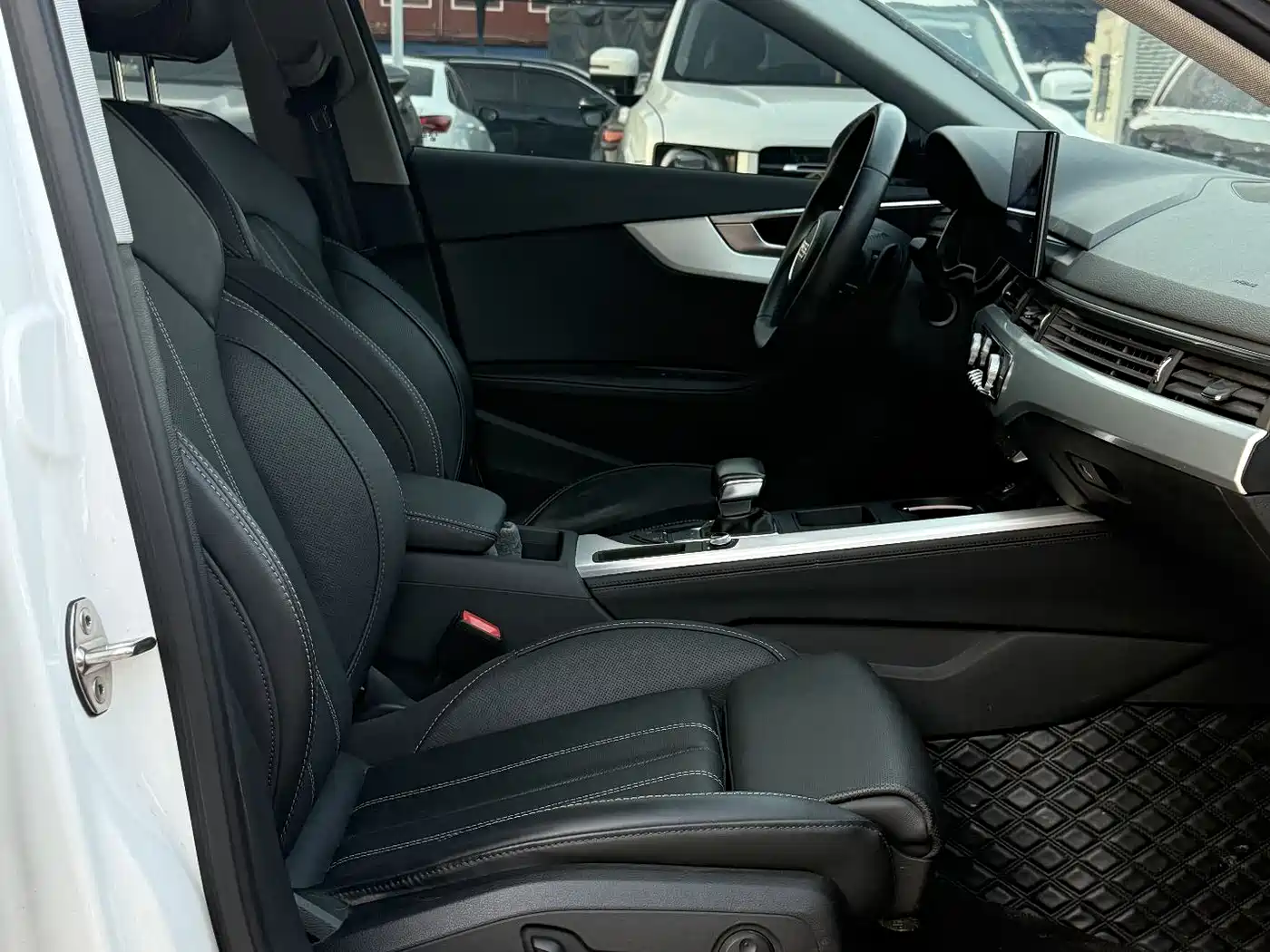 Audi A4L 2022 40 TFSI Luxury Dynamic фото 10