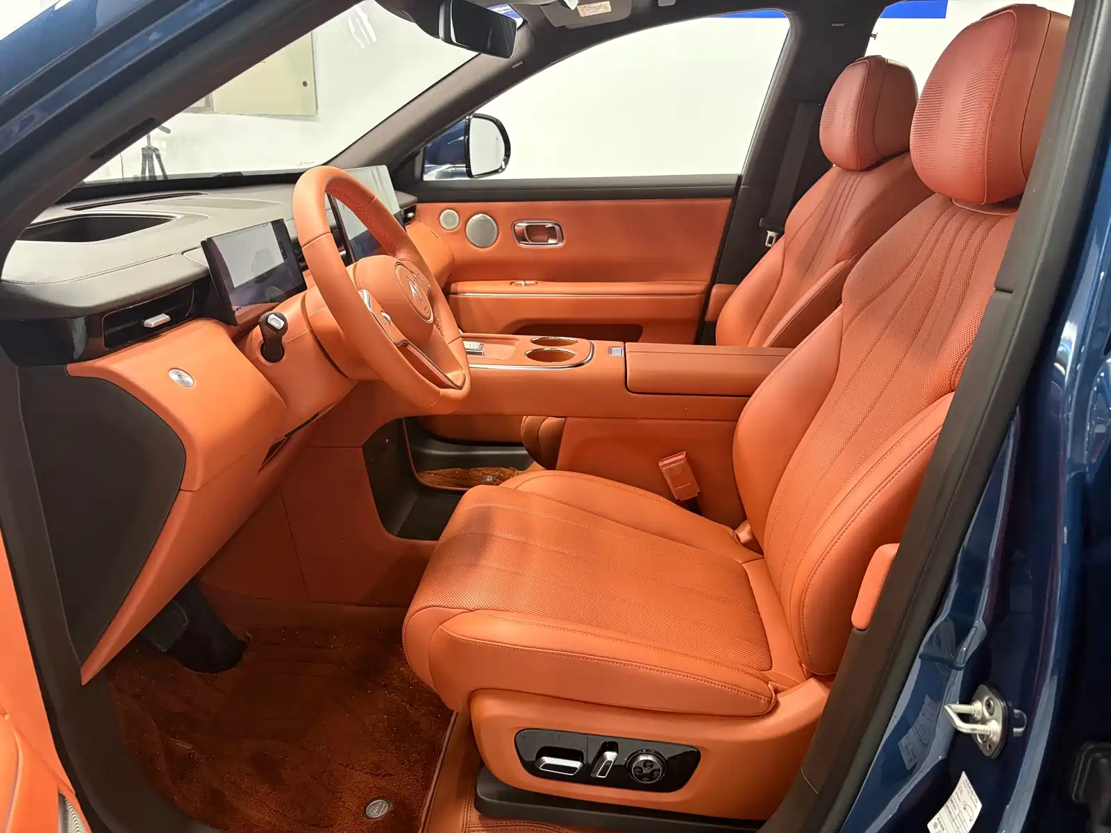 Фото 7 - Dongfeng Yipai E8 M8