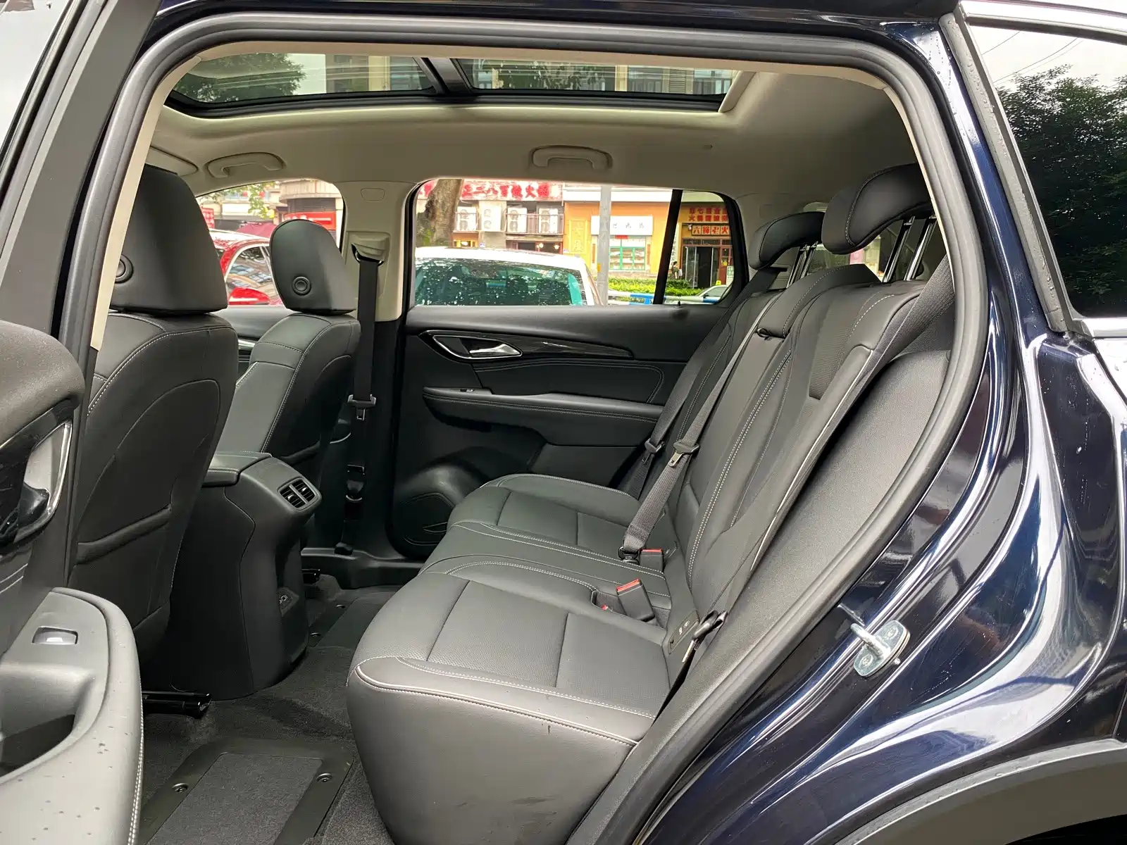 صورة 10 - Buick Envision Plus
