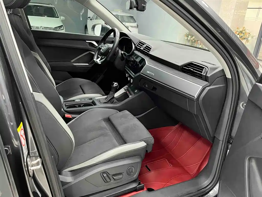 Audi Q3 2022 35 TFSI Fashion Dynamic фото 13