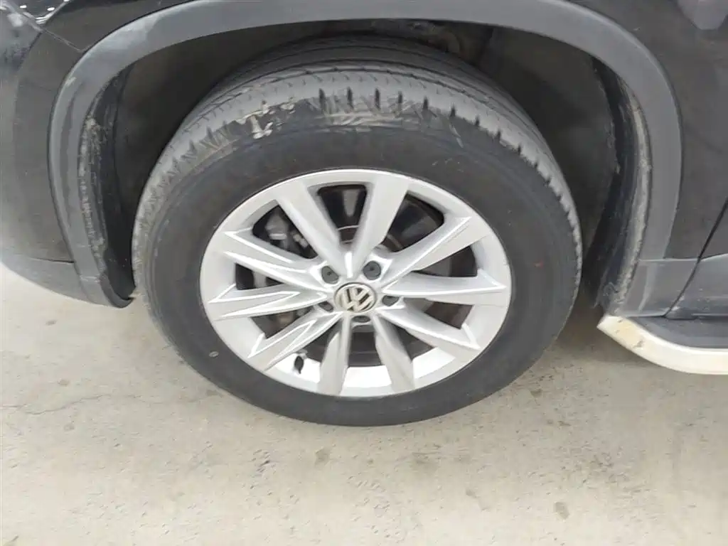 Volkswagen Tiguan 2015 1.8TSI Automatic 2WD Comfortline фото 24