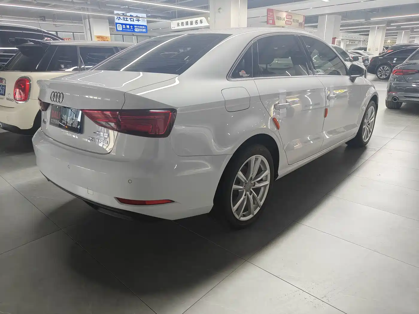 Audi A3 2017 Limousine 35 TFSI Progressive фото 13