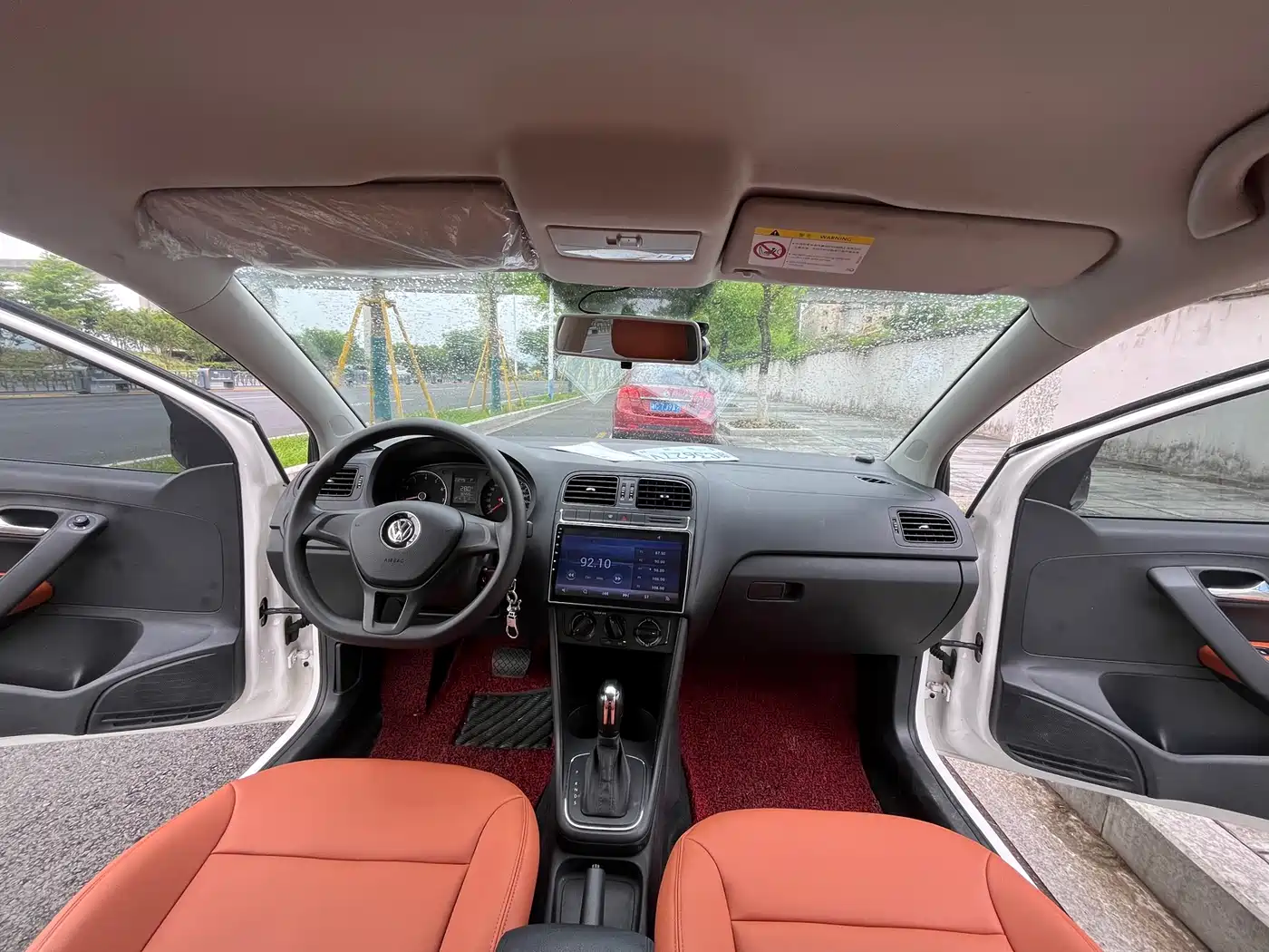 Volkswagen Polo 2016 1.4L Automatic Trend фото 5