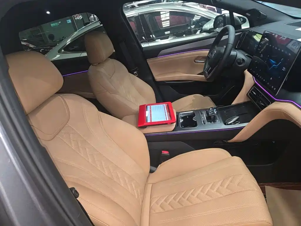 Фото 25 - BYD Song L DM-i
