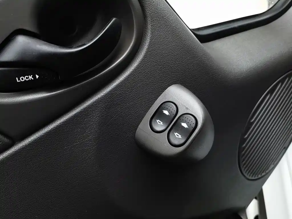 Photo 9 - Ford New Generation Transit
