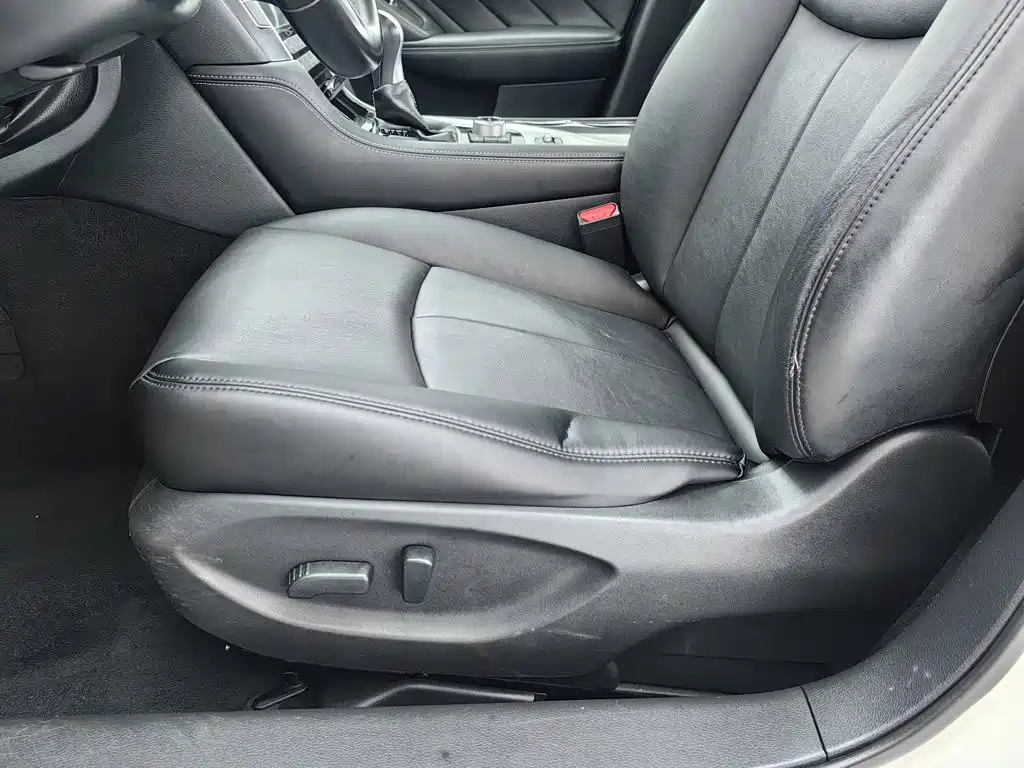 Infiniti Q50L 2015 2015 2.0T Comfort