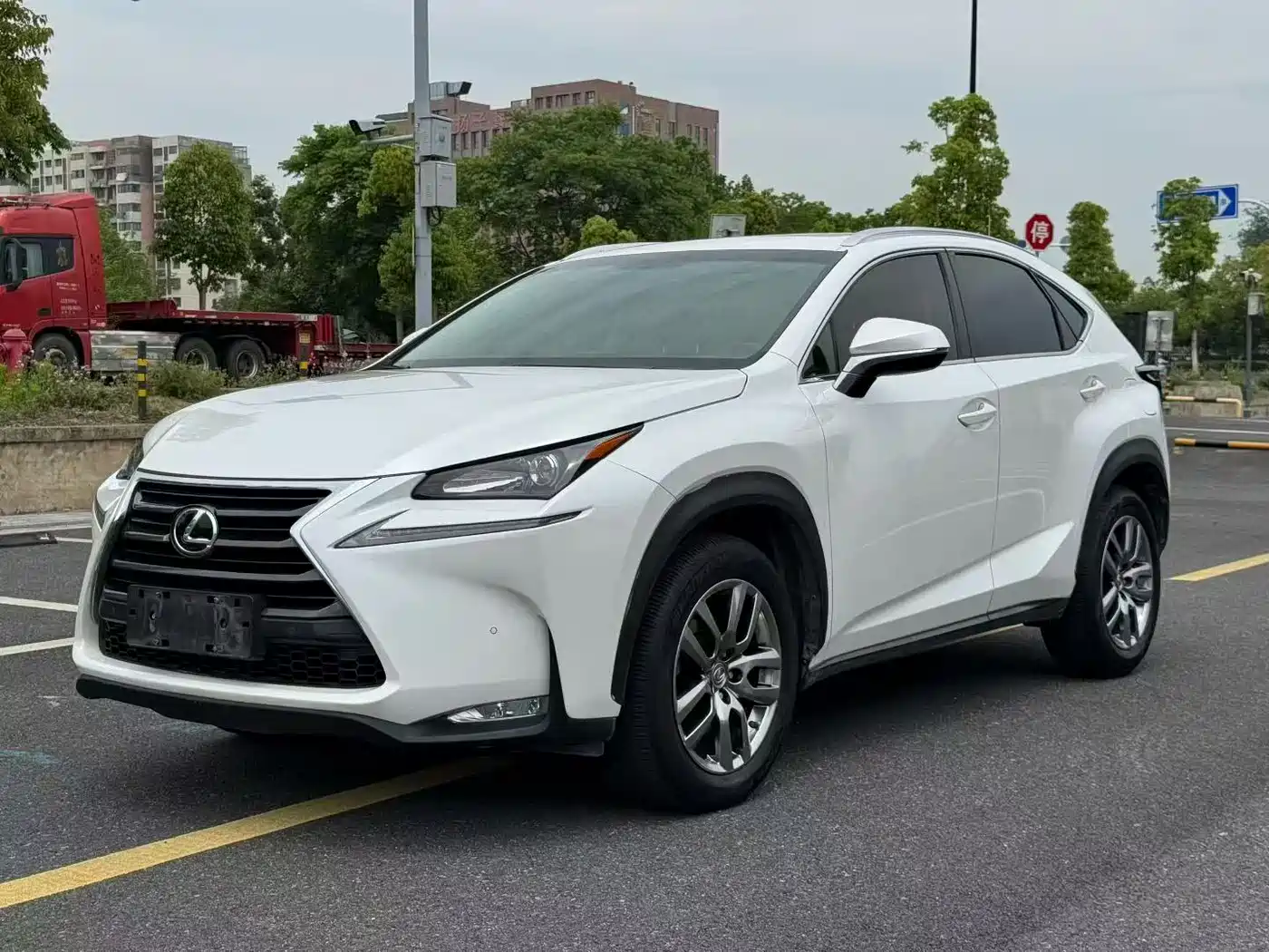 Lexus NX 2015 200t AWD F Sport