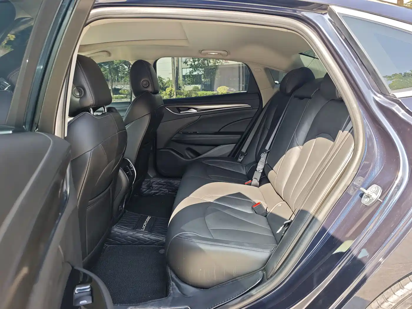 BUICK LACROSSE