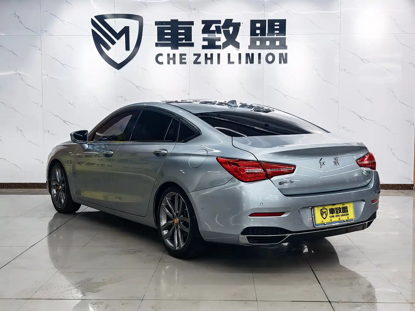 Hongqi H5 2018 30TD Smart Connected Royal Edition фото 6